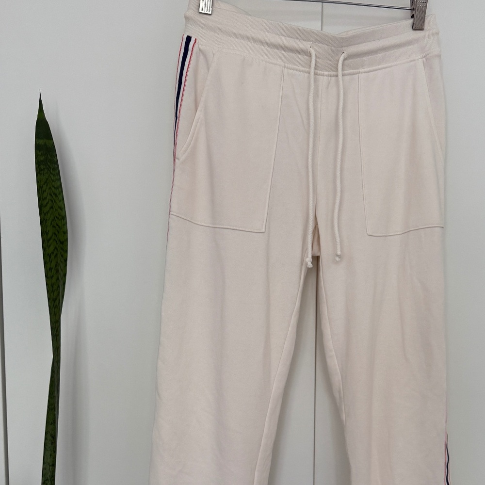 Lou & Grey Off White SweatPants Size Small